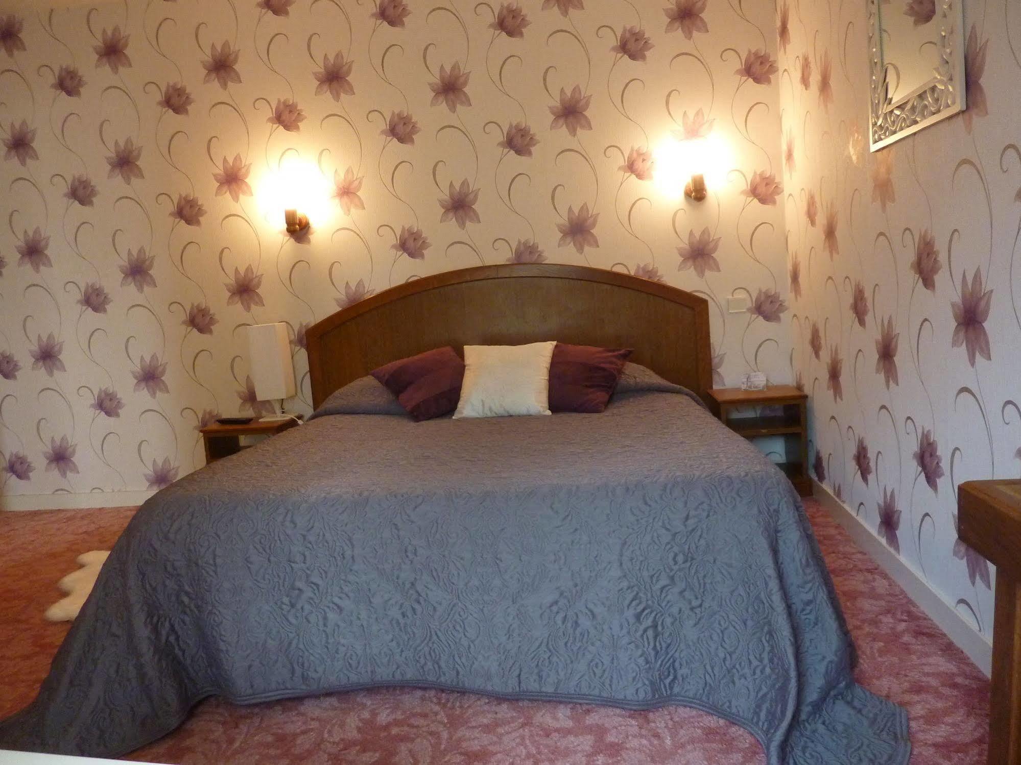 Hotel A La Renommee Saint-Père Zewnętrze zdjęcie